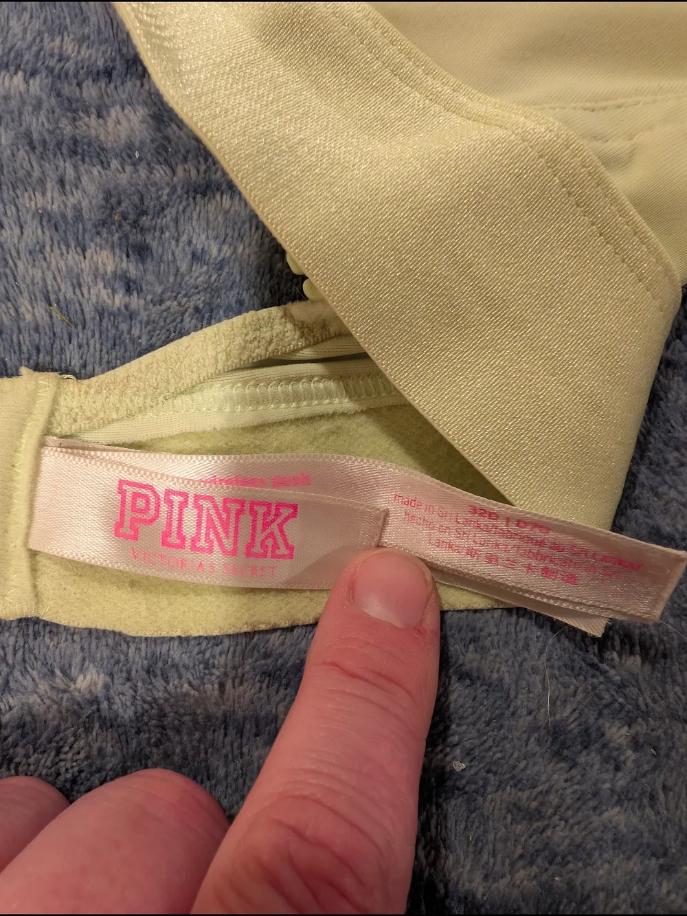 PINK Victoria's Secret 32D Light Green Padded Bra And NWT Socks